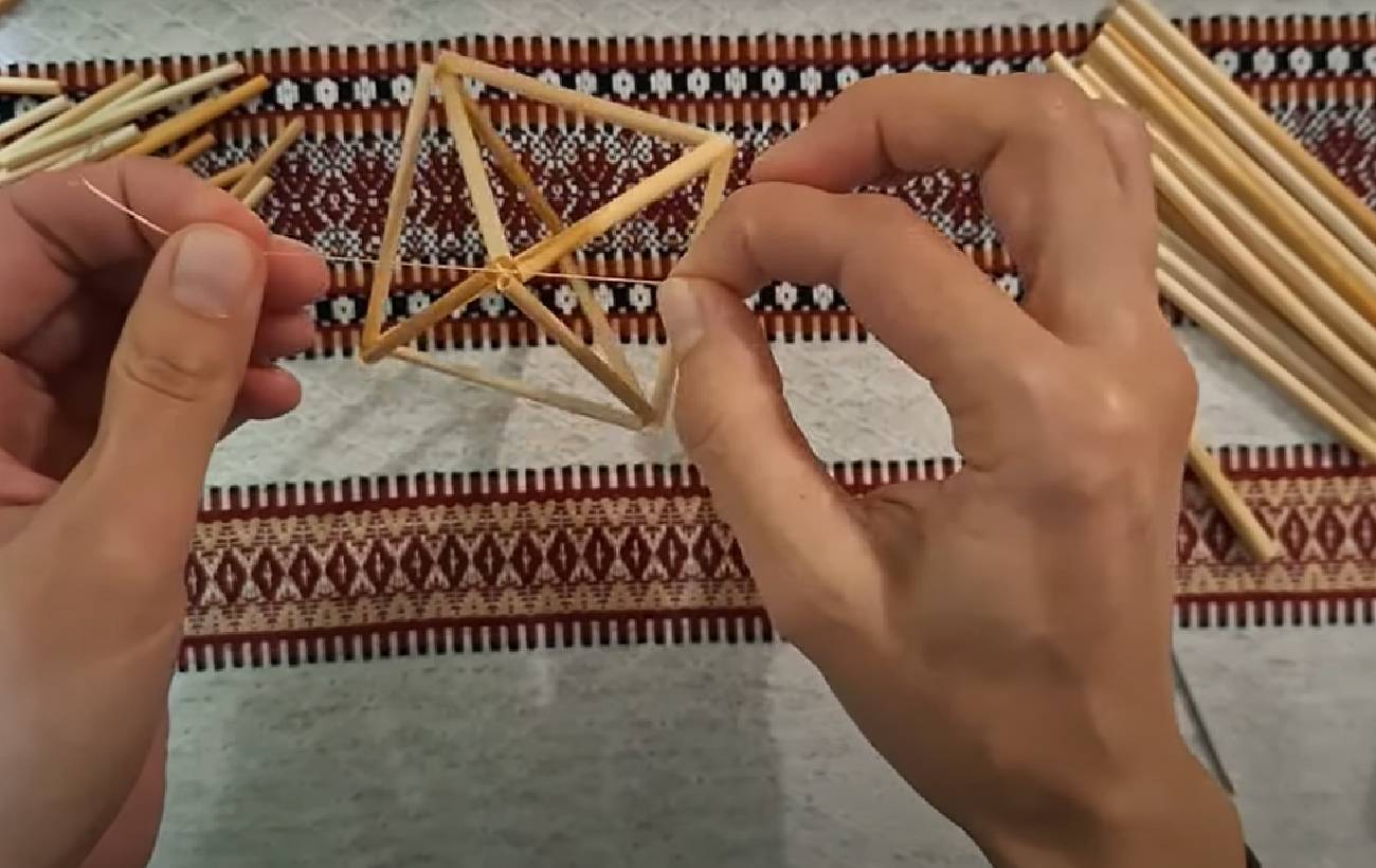 Український святковий декор: як зробити різдвяного павука своїми руками